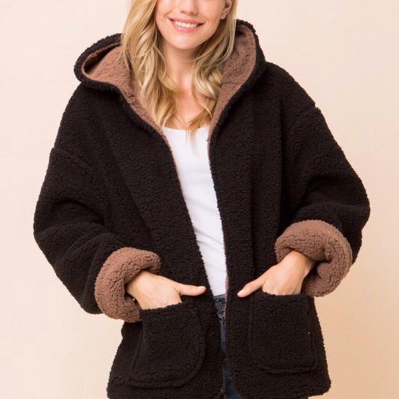 CARMELLA | Cozy Reversible Coat - Picture 6 of 8